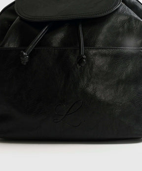 Mochila Icons Woman de Lounge, mochila mediana negra con bolsillo frontal y cierre magnético.