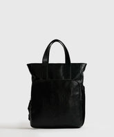 Mochila Notebook Icons Woman de color negro con múltiples bolsillos y marca Lounge.