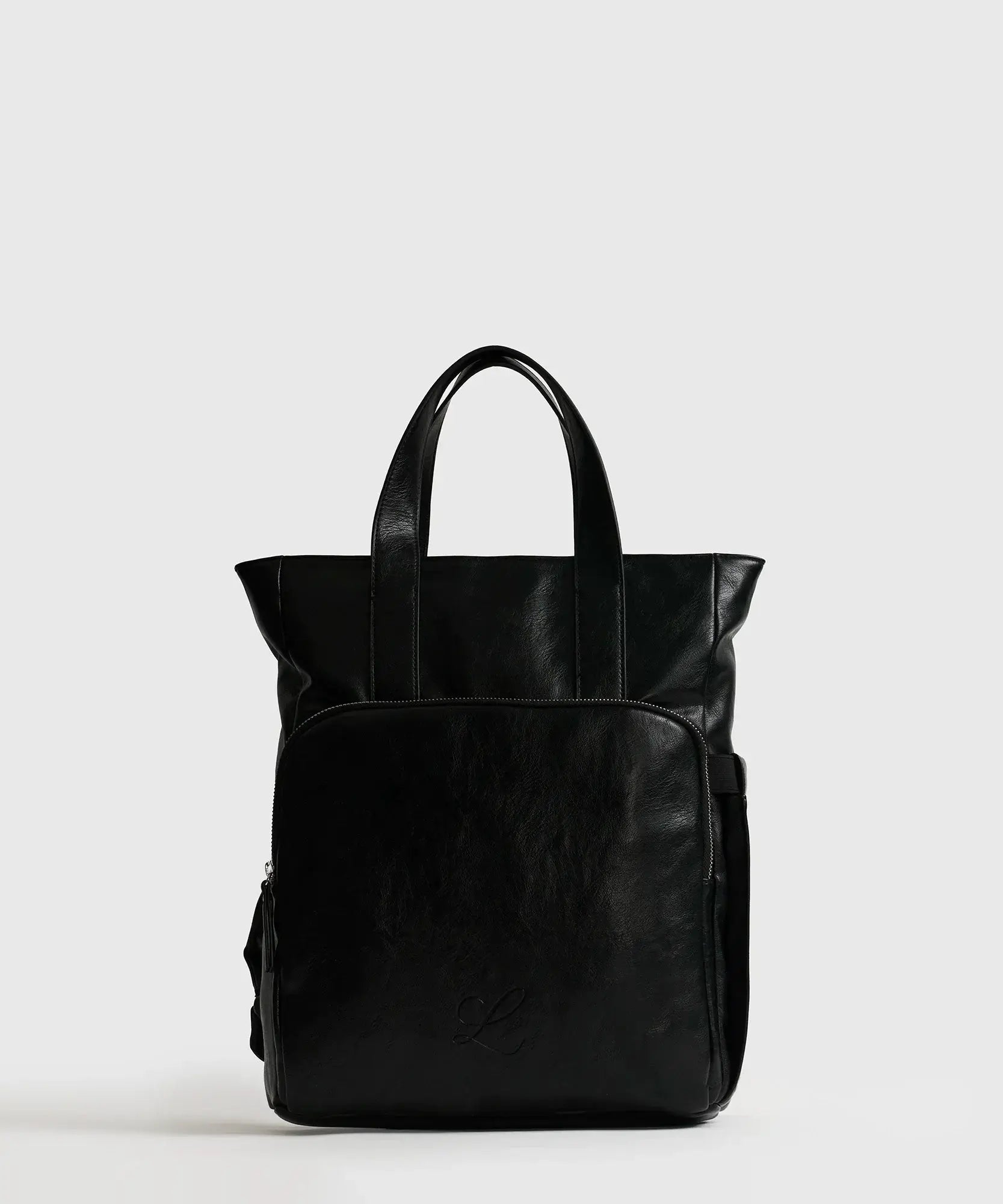 Mochila Notebook Icons Woman de color negro con múltiples bolsillos y marca Lounge.