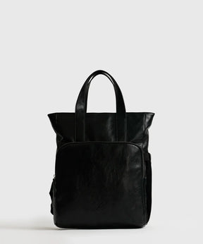 Mochila Notebook Icons Woman de color negro con múltiples bolsillos y marca Lounge.