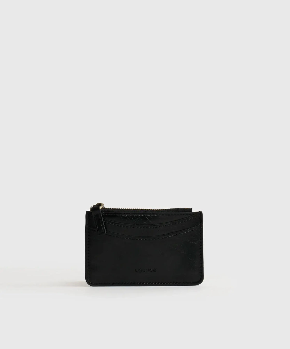 Tarjetero Boho de Lounge en color negro, compacto con compartimentos para tarjetas y bolsillo central con cierre.