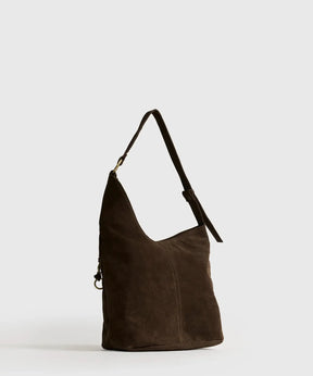 Cartera De Hombro Fake Suede Asimétrica de Lounge con diseño asimétrico y asa ajustable en fake suede marrón.