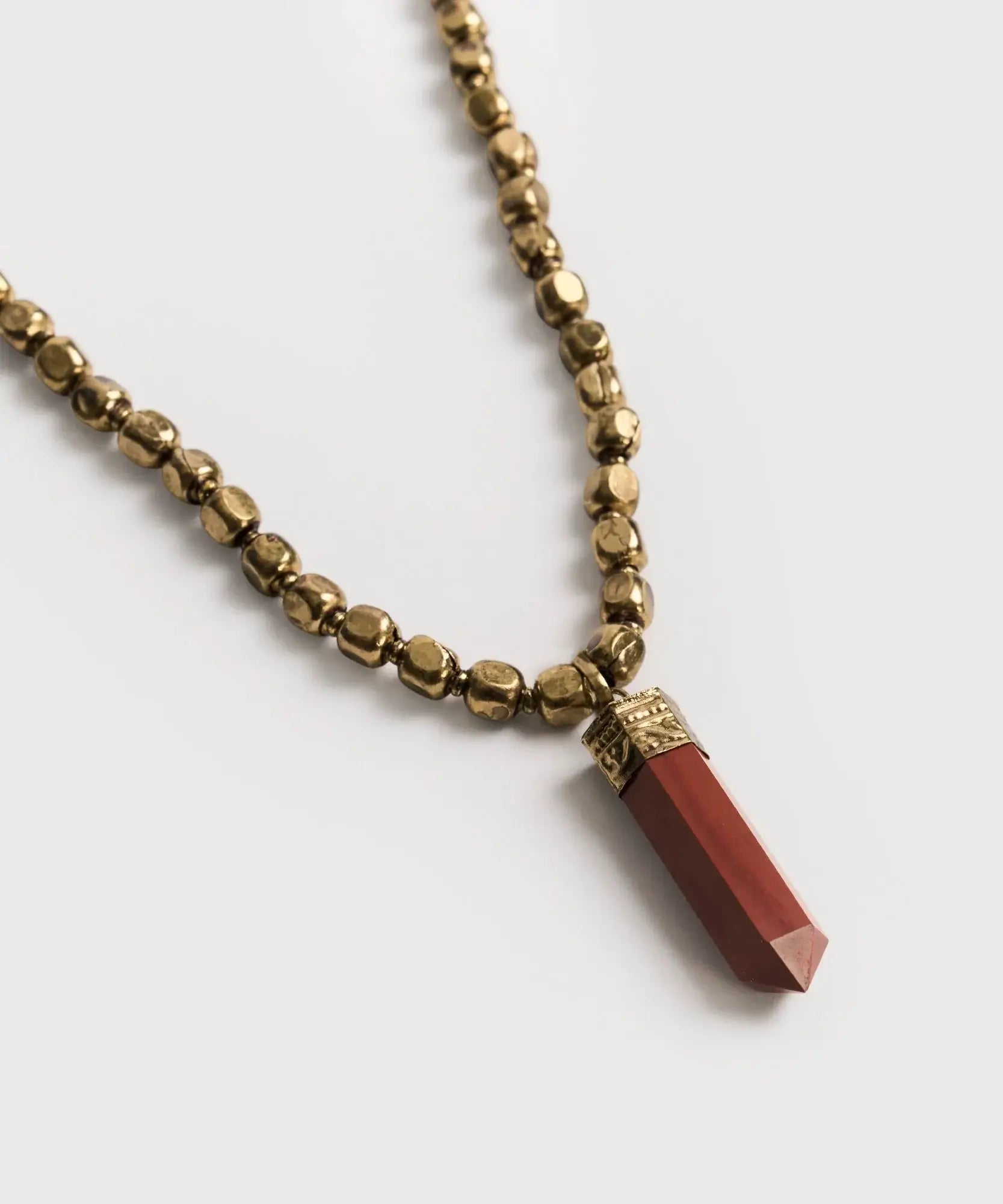 Collar Colgante Woman de mostacillas y charm decorativo de la marca Lounge.