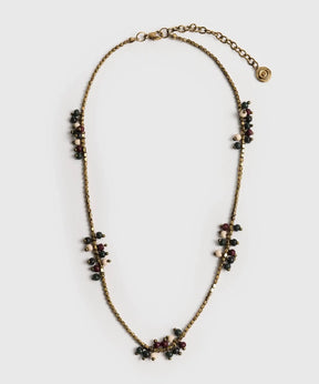 Collar Piedras Boho de Lounge con mostacillas doradas y piedras de colores en diseño corto.