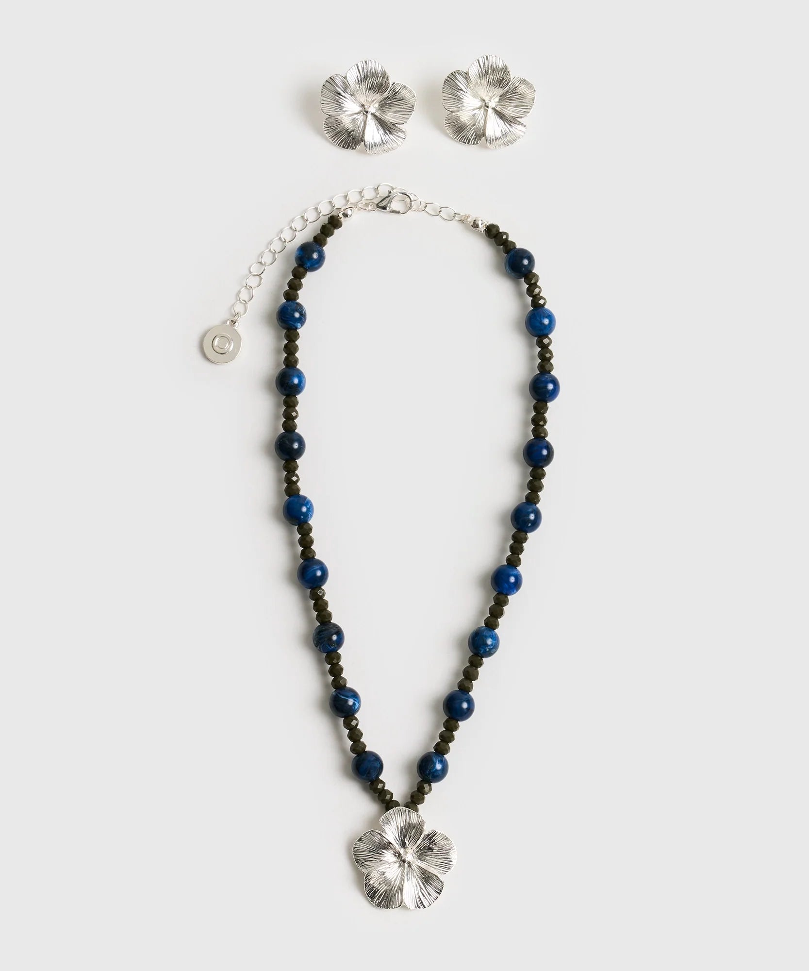 Set Collar Y Aros Caja Flores