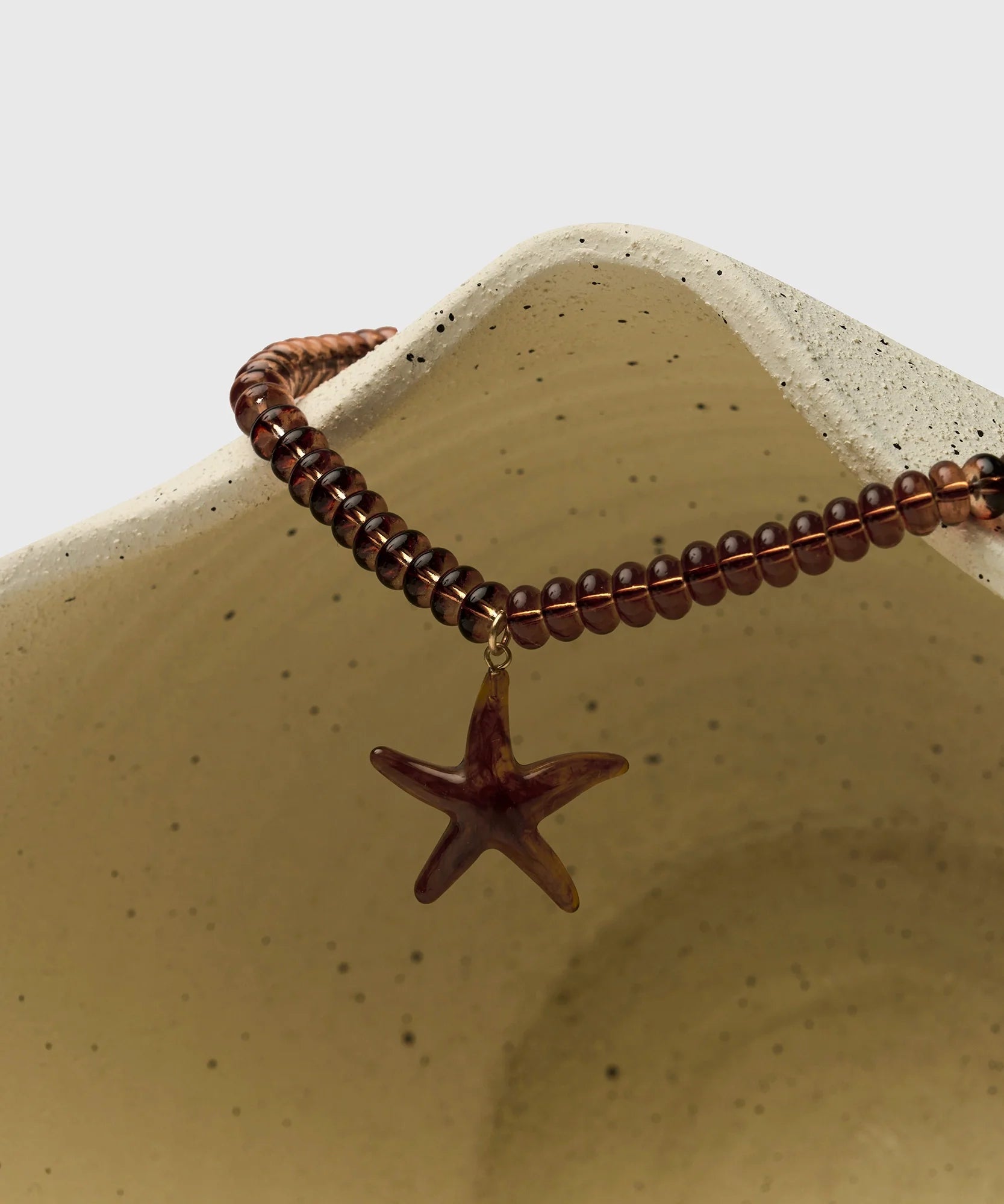 Collar Piedras Street