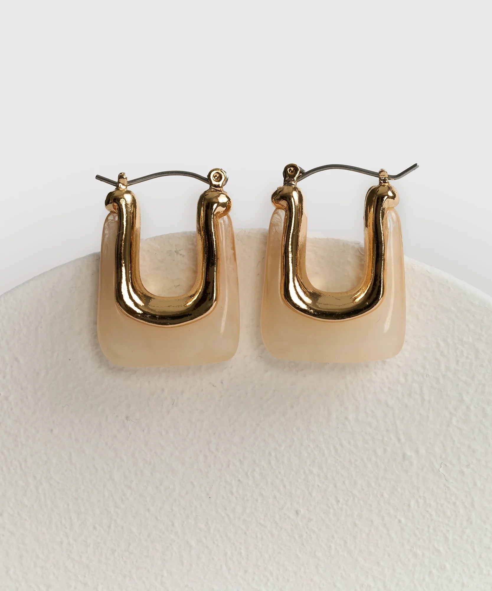 Aros Cuadrados Borde Resina Woman