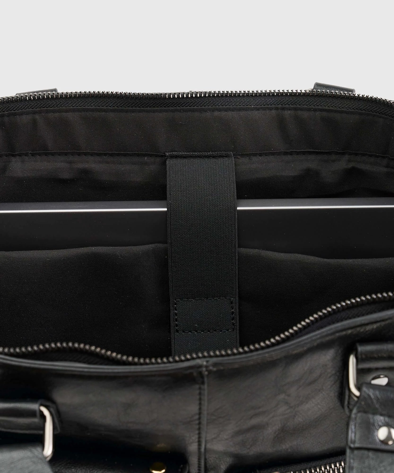 Bolso Bolsillos Frontales Tachas Street