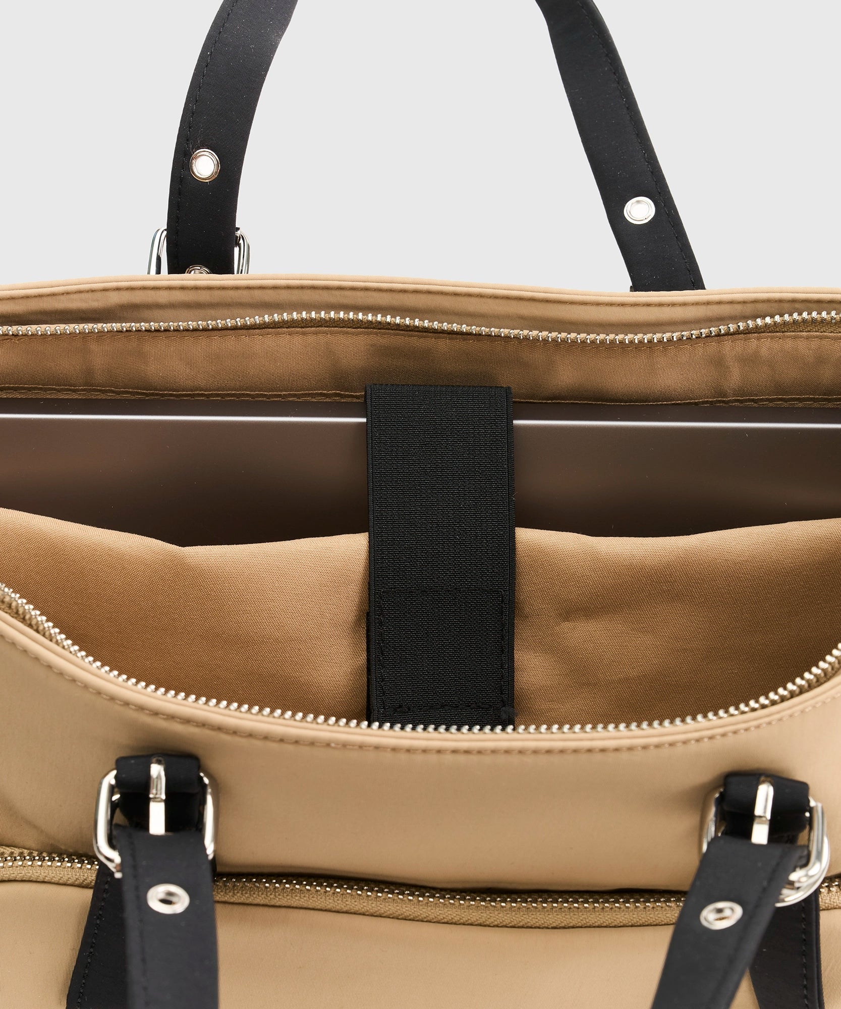 Bolso Notebook Herraje Street