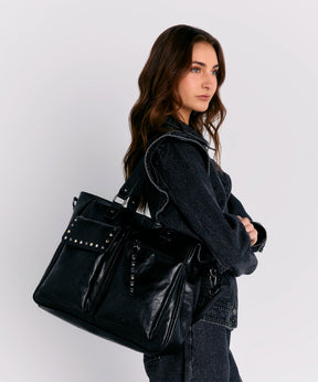 Cartera Notebook Bolsillos Tachas