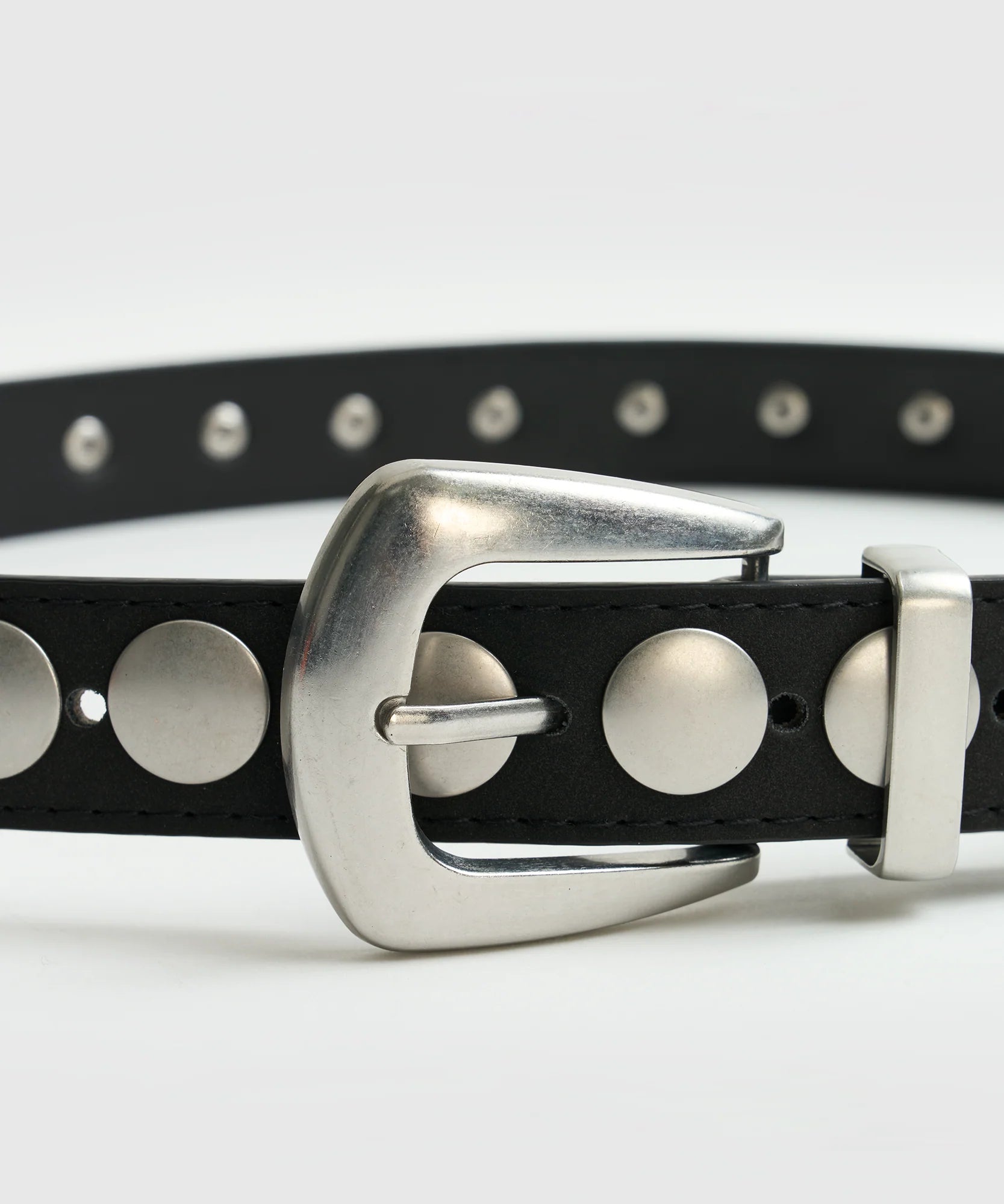 Cinturón Tachas Street