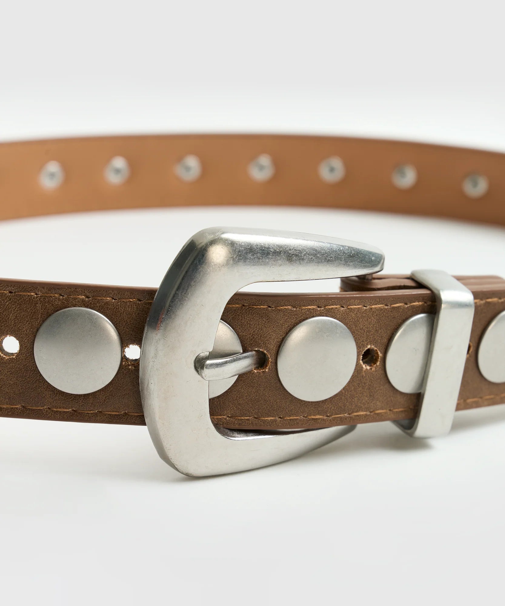 Cinturón Tachas Street