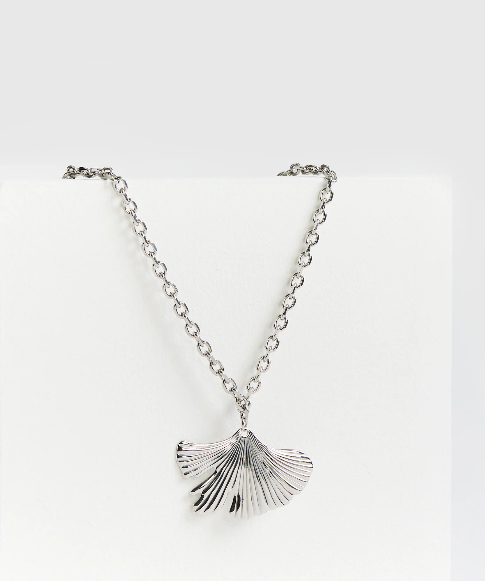 Collar Charm Pétalo