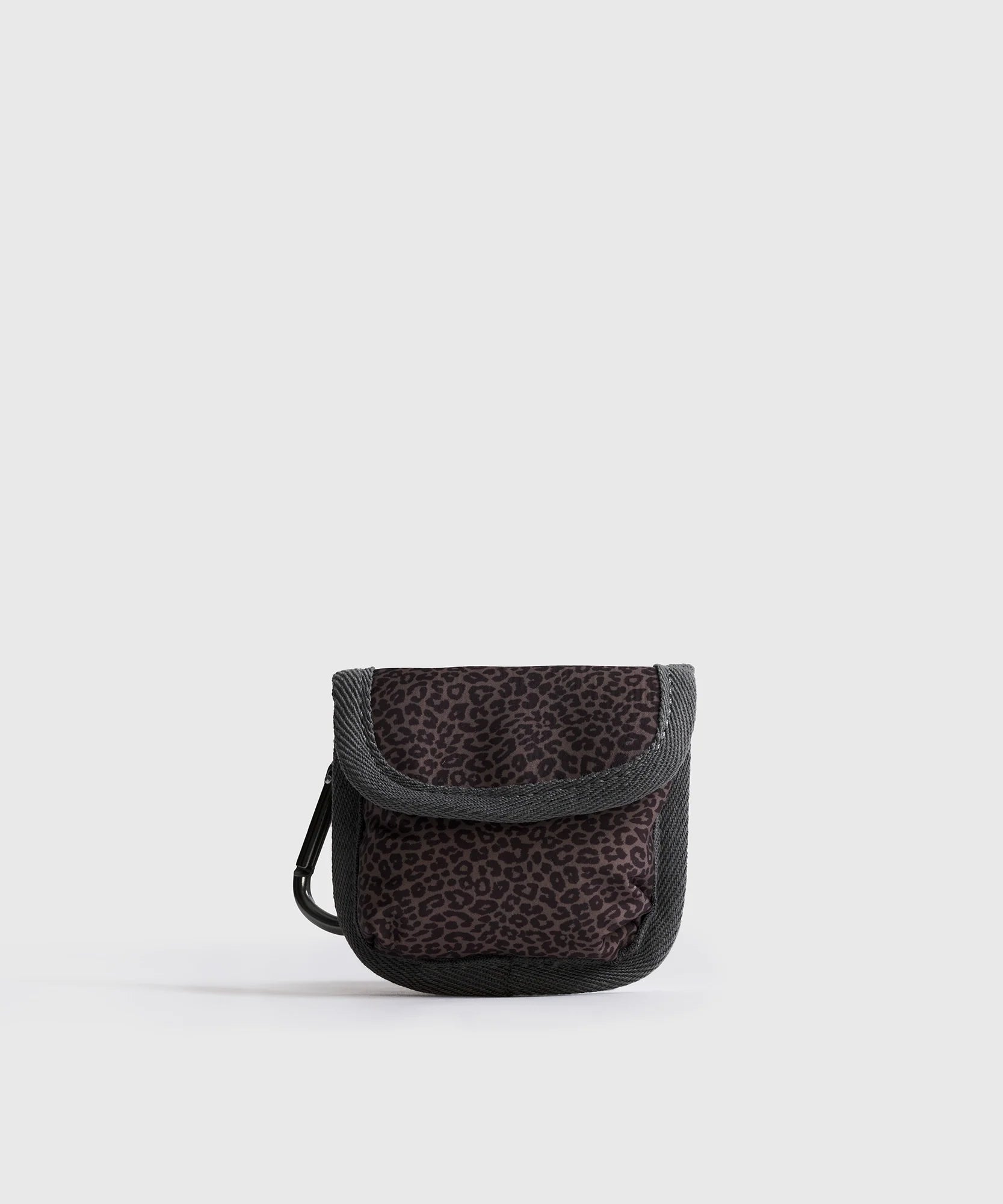 Estuche Audifonos Animal Print Mosquetón