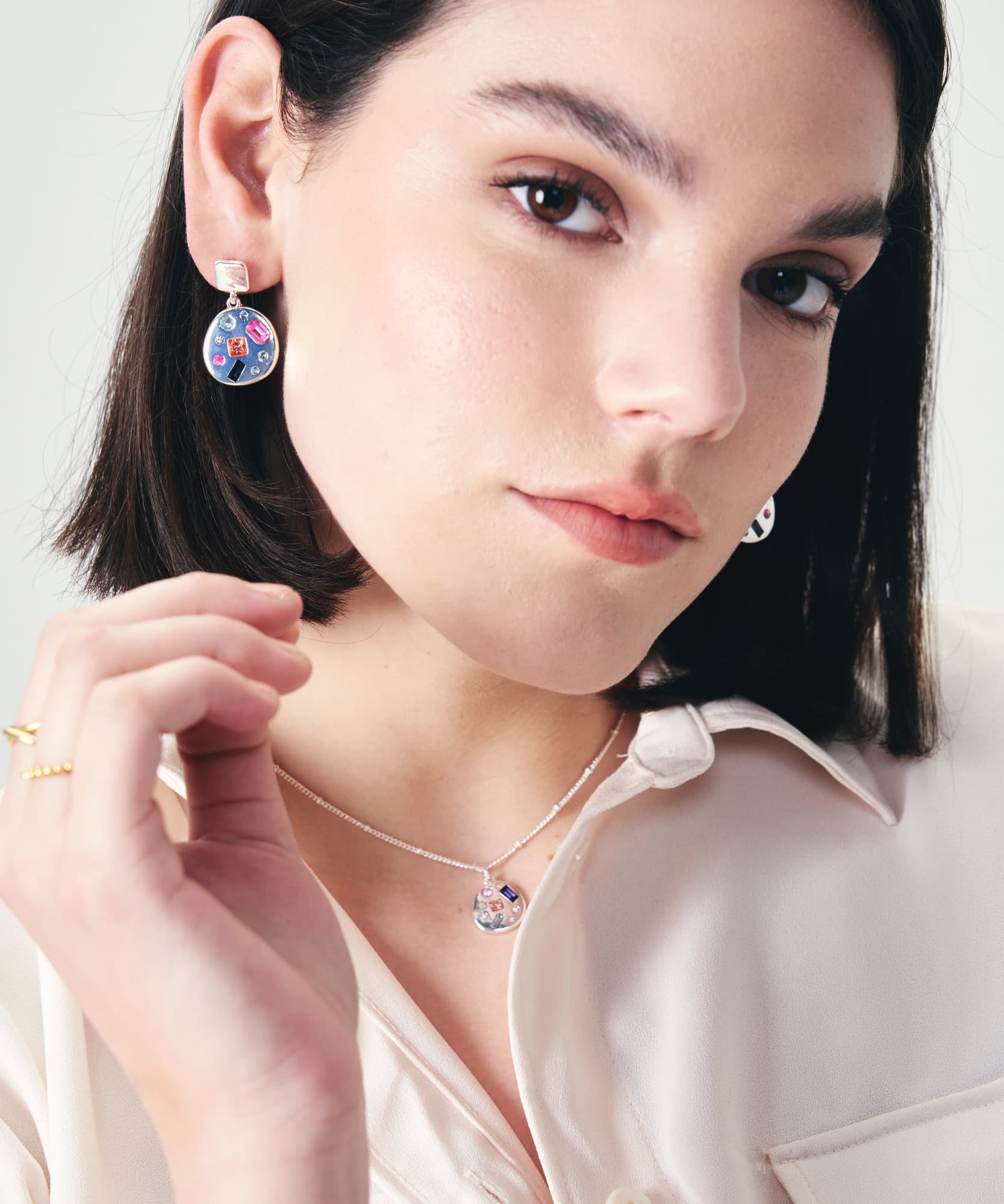 Collar Moneda Y Brillantes