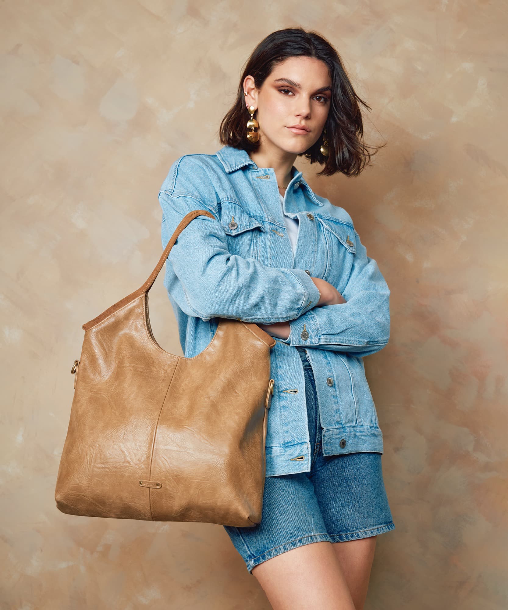 Cartera Detalles Gamuza + Strap