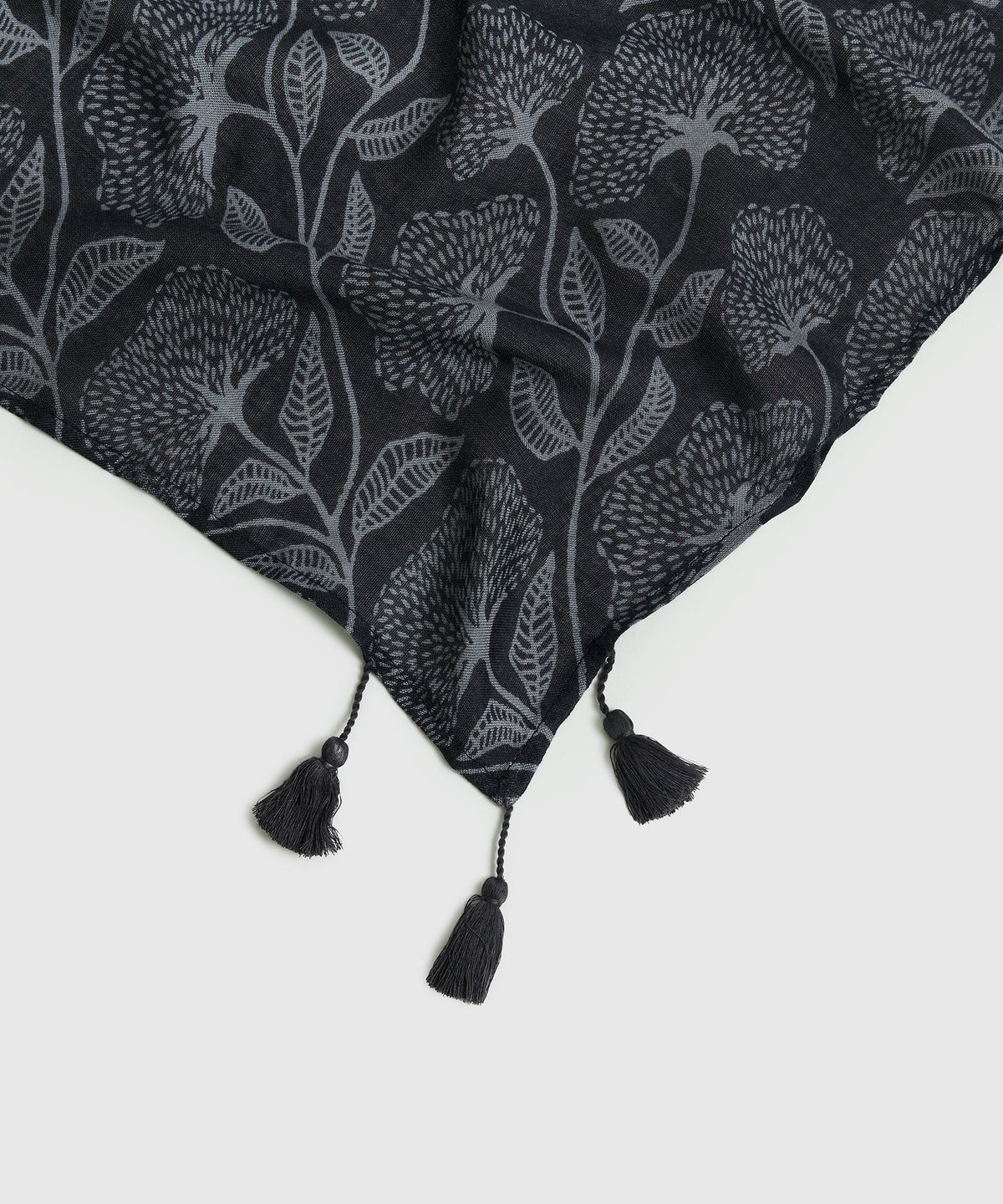 Pañuelo Triángulo Diseño Flores