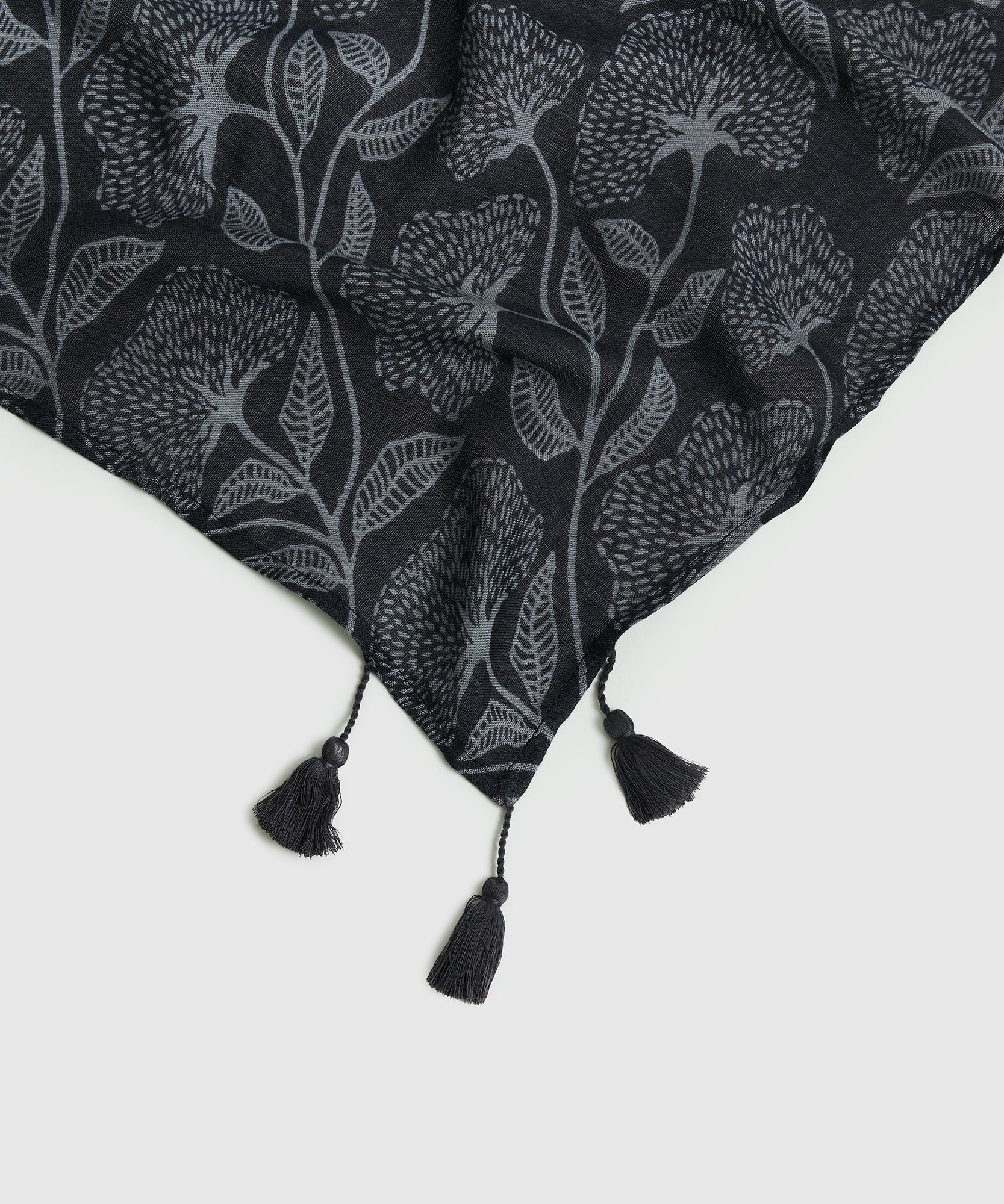 Pañuelo Triángulo Diseño Flores