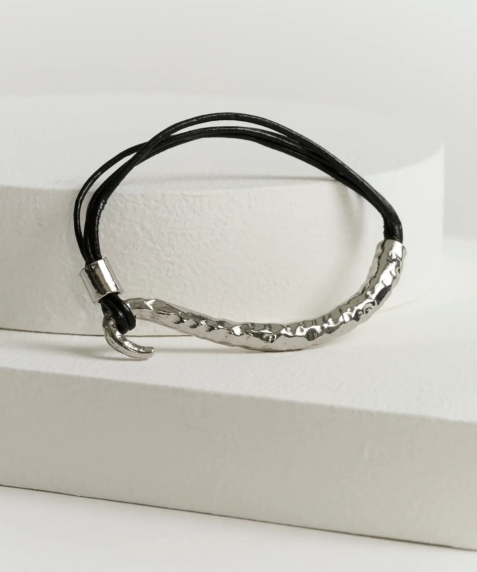 Pulsera Cuero Mostacillas Woman