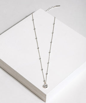 Collar Detalle Y Charm
