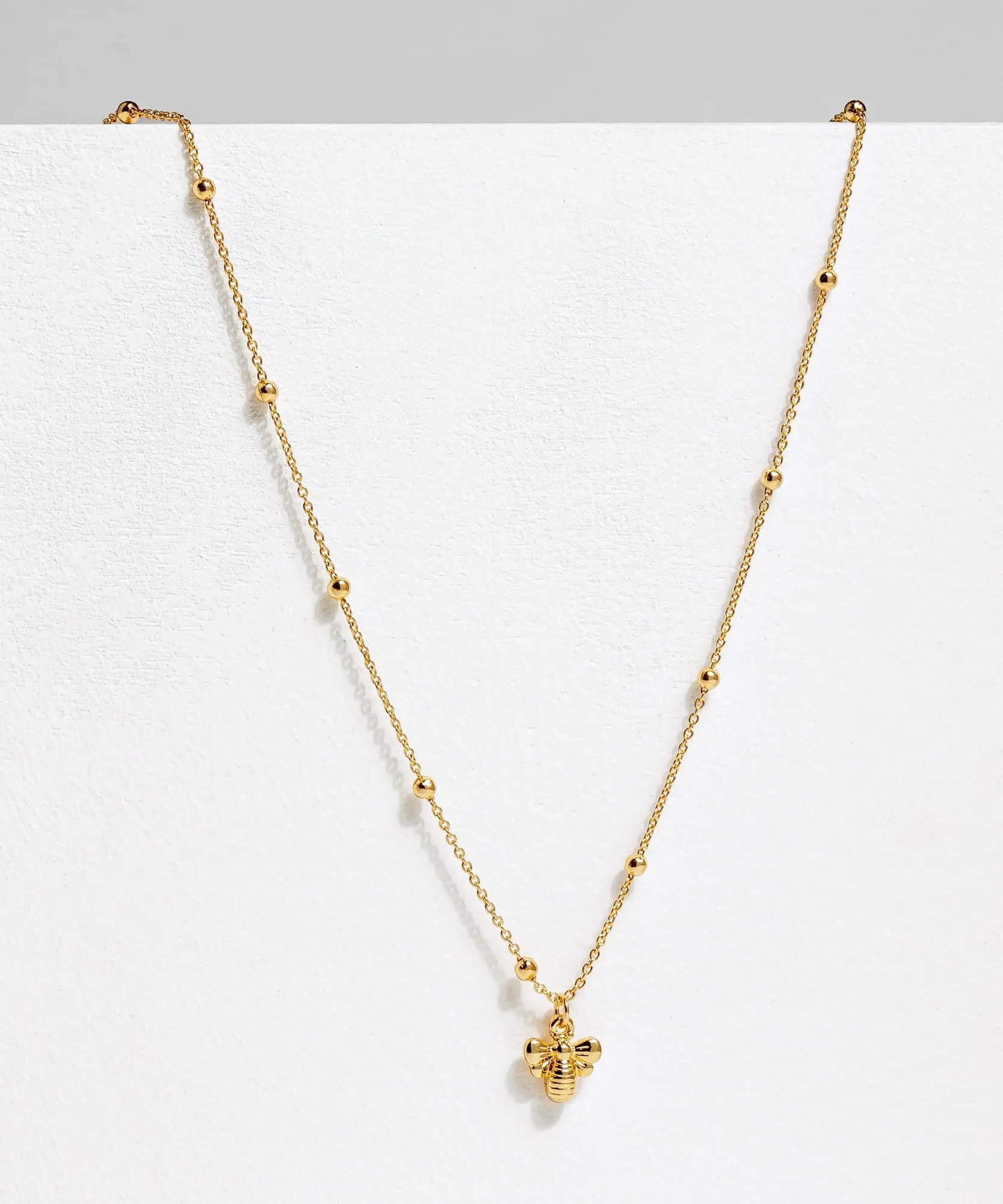 Collar Detalle Y Charm